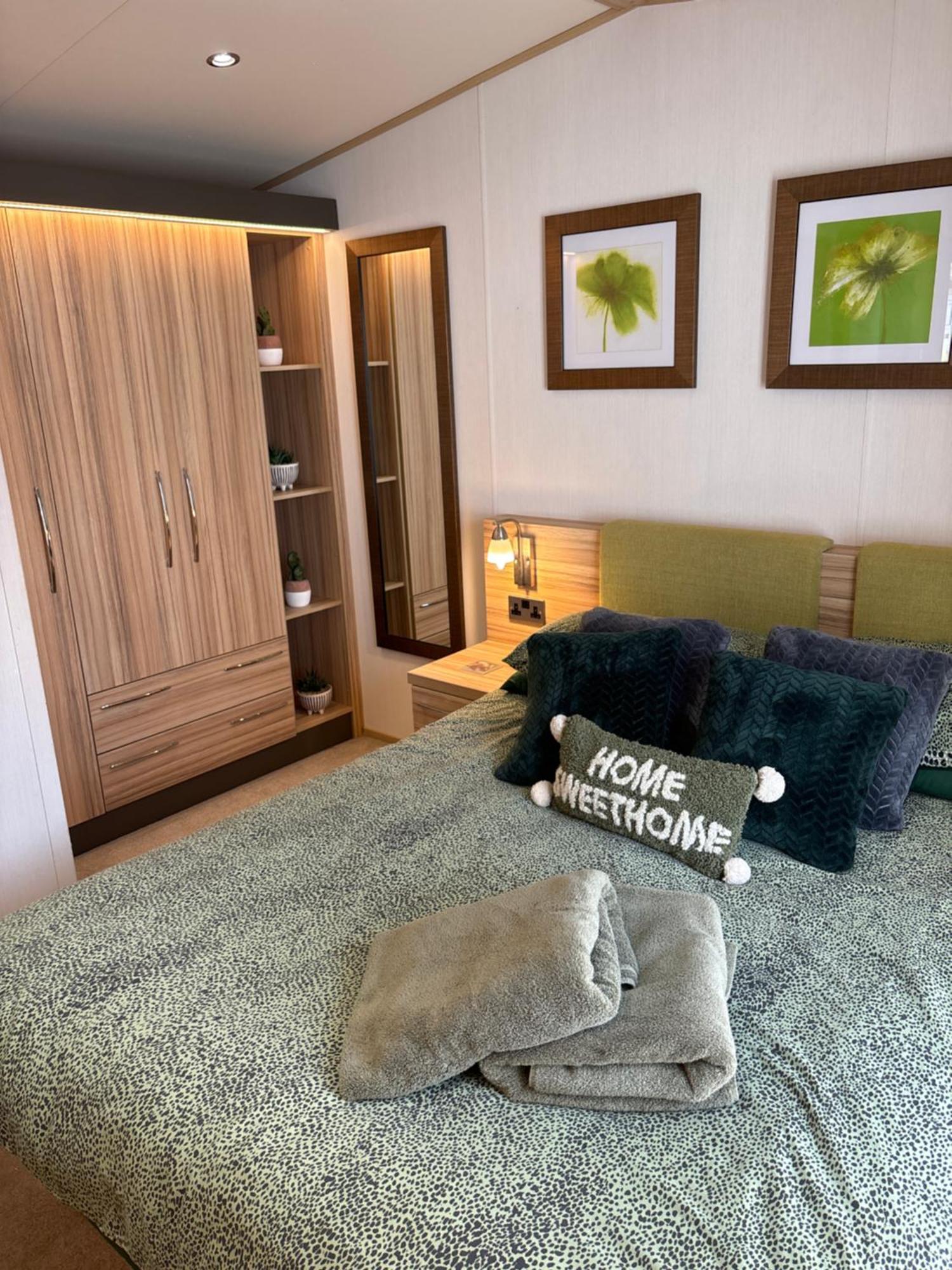 קרליסל Squirrel Lodge מראה חיצוני תמונה